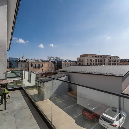 Brand New With Balcony - Center شقة