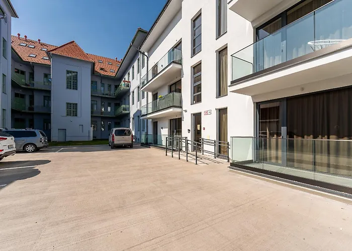 Apartmán Brand New With Balcony - Center